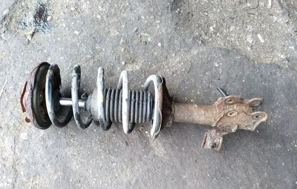Nissan Almera Front shock absorber/damper