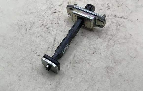 KIA Sorento Rear glass lock/latch T1661 79490C5000