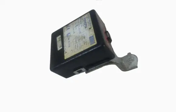 Toyota Corolla Verso AR10 Door central lock control unit/module 89741-0F010