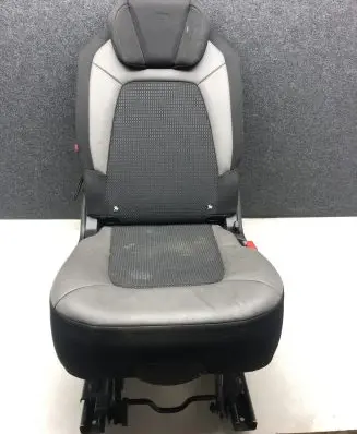 Citroen C4 II Picasso Second row seats 