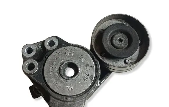 Volkswagen PASSAT B6 Generator/alternator belt tensioner 03C145299J