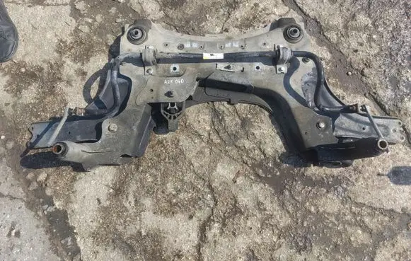 Renault Megane III Front subframe 544014405R