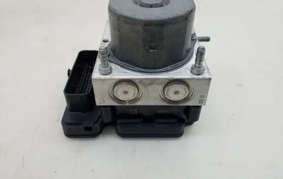 Mercedes-Benz B W246 W242 ABS Pump A0084319212