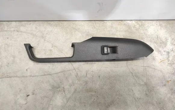 Ford Mustang VI Electric window control switch FR3V14A563