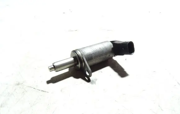 Audi A4 S4 B8 8K Camshaft position sensor 06H103697A