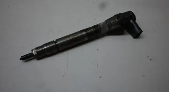 Mercedes-Benz E W211 Fuel injector A6280700487 0445110104