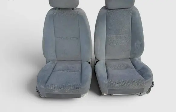 Chevrolet Silverado Seat set 