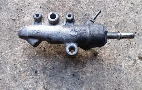 Opel Vectra C LP gas injectors rail housing 55188200
