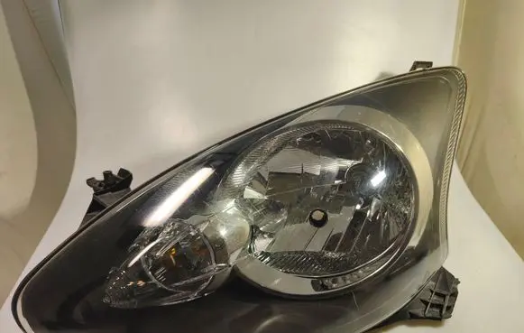 Toyota Aygo AB10 Headlight/headlamp 12243 20A762 125E13PL12243