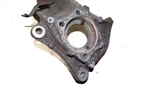 Volkswagen PASSAT B6 Front wheel hub spindle knuckle