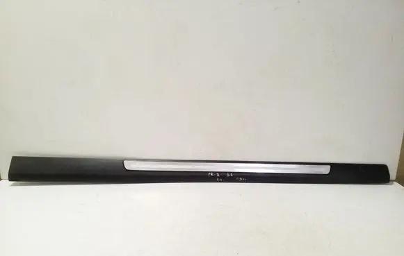 Front sill trim cover