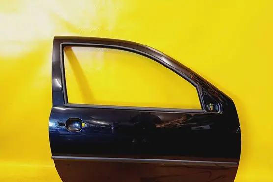 Volkswagen Golf IV Front door 