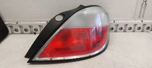 Opel Astra H Rear/tail lights 24451837 00865302