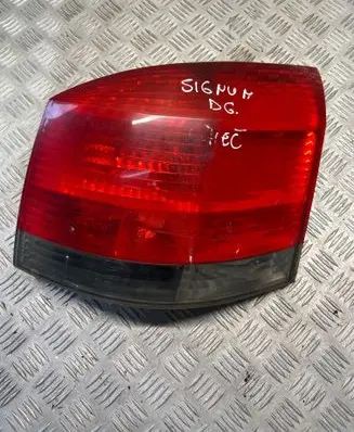 Opel Signum Rear/tail lights 13191350