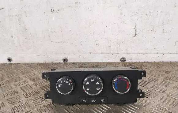 Chevrolet Captiva Climate control unit 96820197