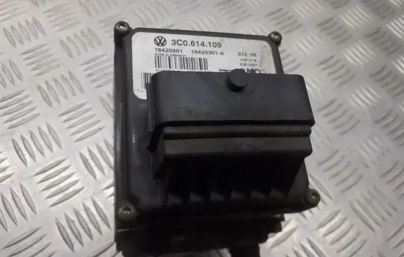 Volkswagen PASSAT B6 ABS Pump 3C0614109