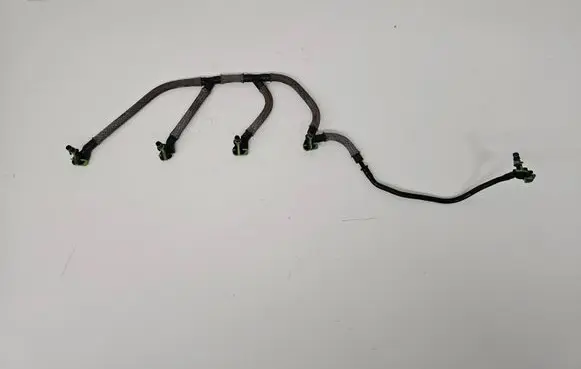 Ford Kuga II Fuel return line/hose 
