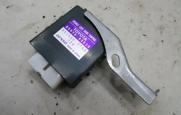 Toyota Land Cruiser (J120) Other control units/modules 85970-60030