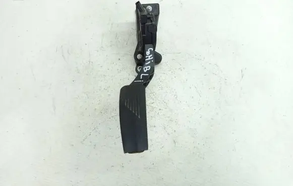 Maserati Ghibli Accelerator throttle pedal 04861714AE 6PV93396608