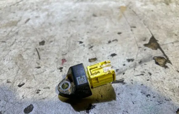 Ford Kuga III Airbag deployment crash/impact sensor 898310D110 267DLJ4KD
