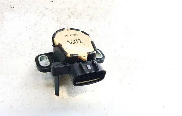 Nissan Leaf I (ZE0) Accelerator throttle pedal z6j0627 479203na0a
