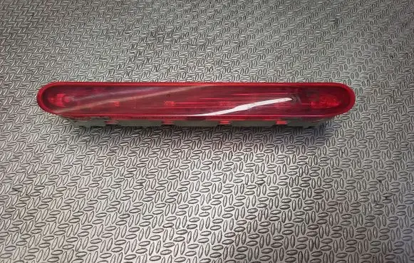 Citroen Jumpy Third/center stoplight 9811325980