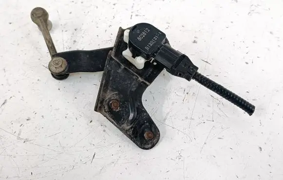 Subaru Legacy Headlight/headlamp level sensor B1201311 8C2812