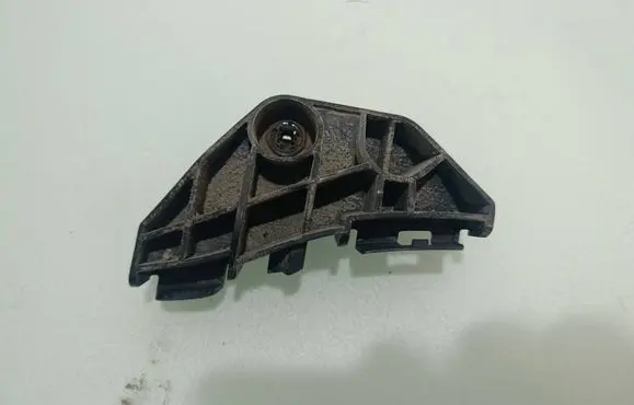Toyota Corolla E140 E150 Rear bumper mounting bracket 5256202060