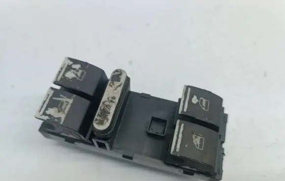 Volkswagen Touareg I Electric window control switch 7L6959857A