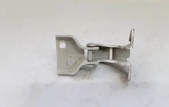 Opel Vivaro Front door lower hinge 311772M GM66380