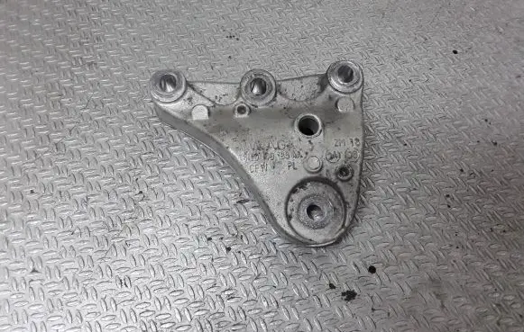 Seat Ibiza IV (6J,6P) Engine mounting bracket 6Q0199185AA