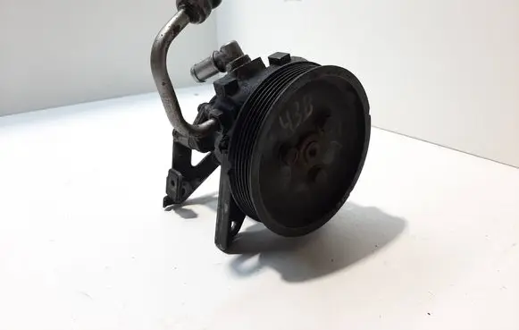 BMW 5 E39 Power steering pump 740858 256S3G