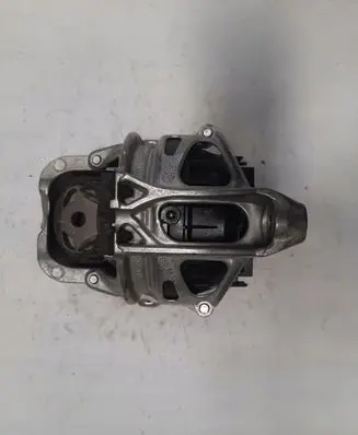 Volkswagen Touareg III Engine mount bracket 4M0199372FF