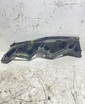 Volkswagen PASSAT B6 Front bumper mounting bracket 3C0807890