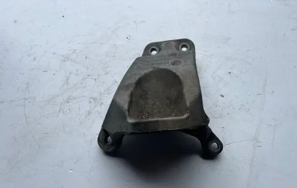 Audi A6 S6 C6 4F Gearbox mounting bracket 4F0399114B
