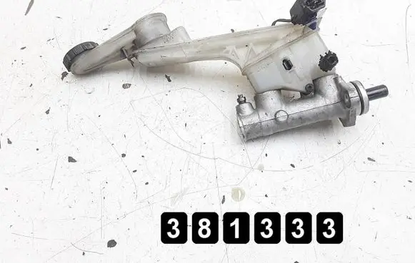 Master brake cylinder