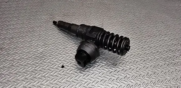 Seat Altea Fuel injector 038130073AG