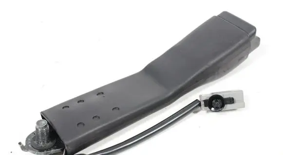 Tesla Model S Rear seatbelt buckle 101949305