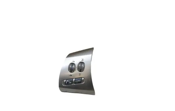 Steering wheel buttons/switches
