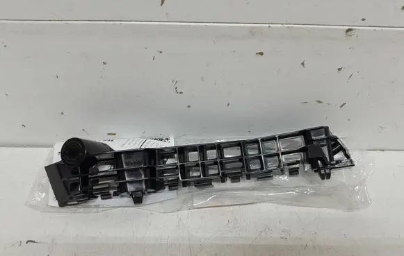 Suzuki Celerio Front bumper mounting bracket 7173284M00000 7173284M00
