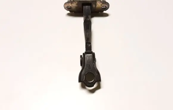 Nissan X-Trail T30 Rear door check strap stopper