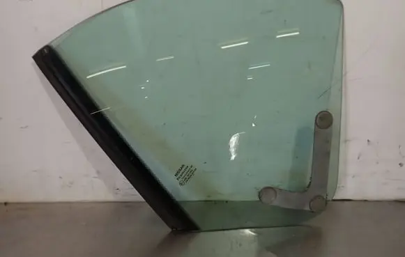 Nissan Micra Rear side window