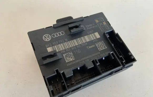 Audi Q5 SQ5 Door control unit/module 8K0959793M