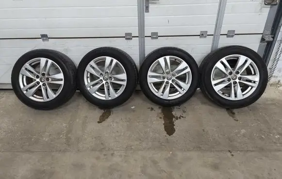 Opel Astra K R16 alloy rim 39024544