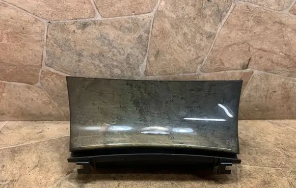 Mercedes-Benz E W211 Car ashtray A2116802852