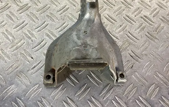 Porsche Macan (95B) Engine mounting bracket 8K0399060L