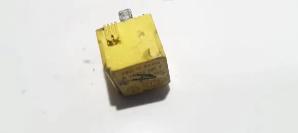 Mercedes-Benz ML W163 Other relay A0025421418 4R0931680-02