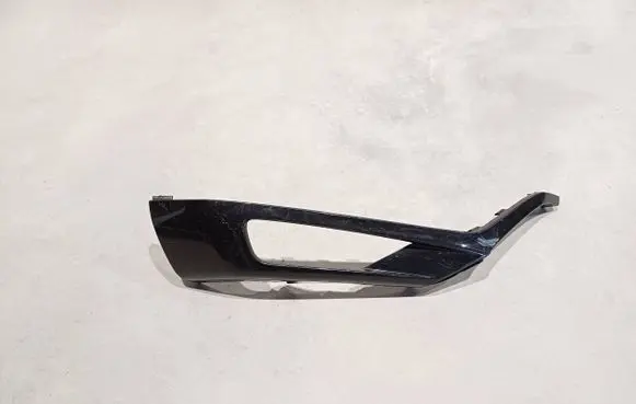 Volvo XC90 Front bumper splitter molding 31383801