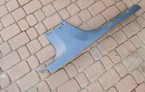 Opel Corsa F (B) pillar trim (bottom) 98324082ZD