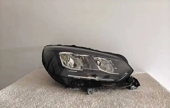 Peugeot 2008 II Headlight/headlamp 9833036180 73313326 733133269FFB